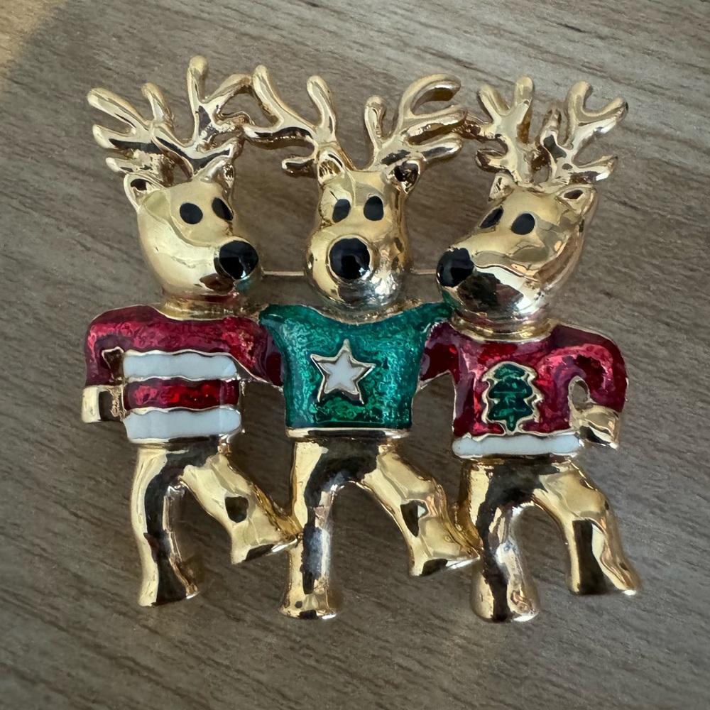 Vintage Three Dancing Reindeer Christmas Jewelry Brooch Pin Gold Tone Korea